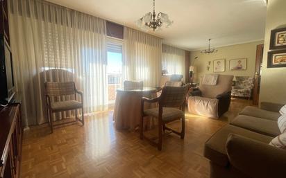Sala d'estar de Pis en venda en  Albacete Capital amb Aire condicionat, Calefacció i Jardí privat