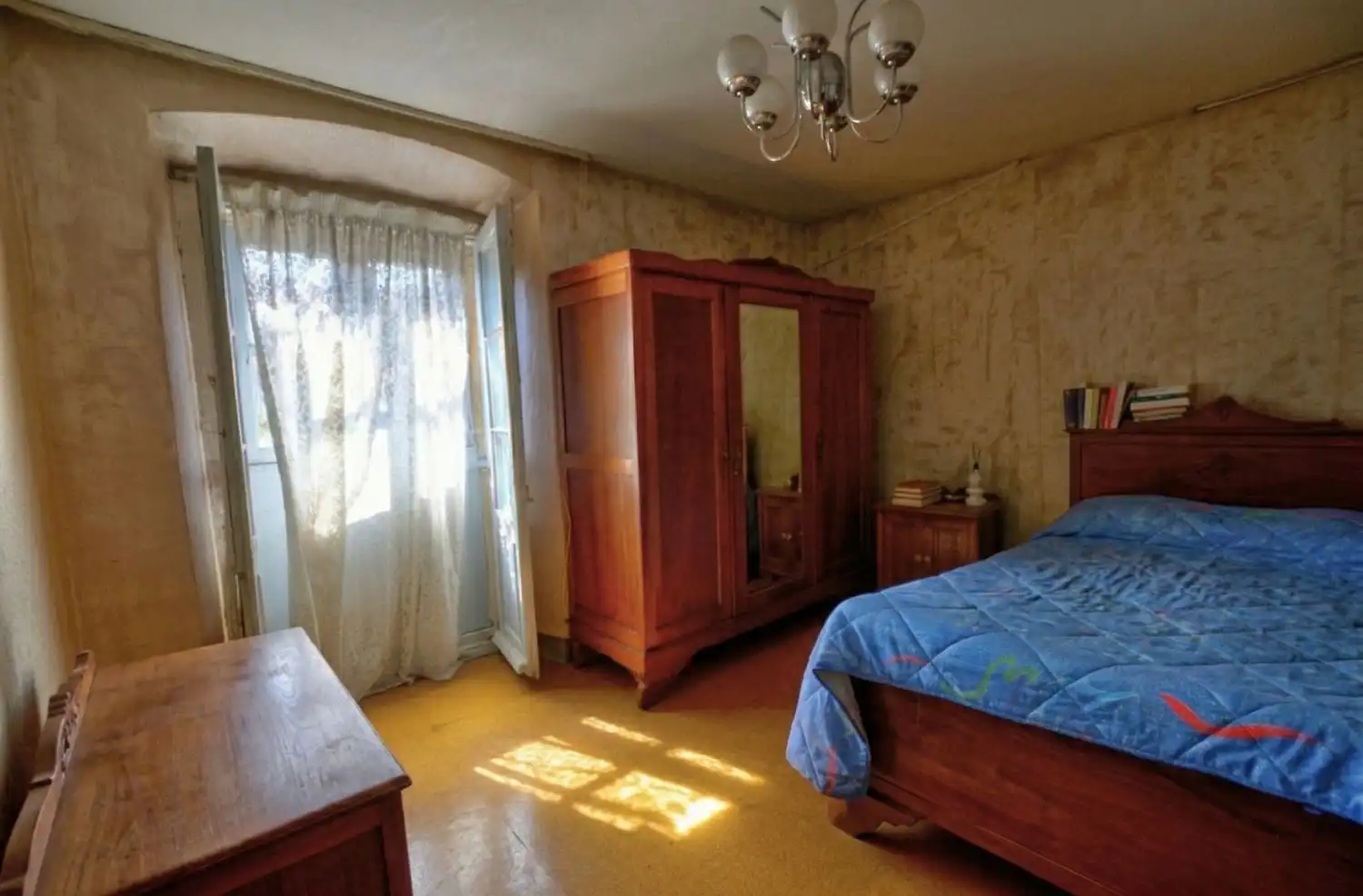 Schlafzimmer von Wohnung zum Verkauf in Salas mit Schwimmbad
