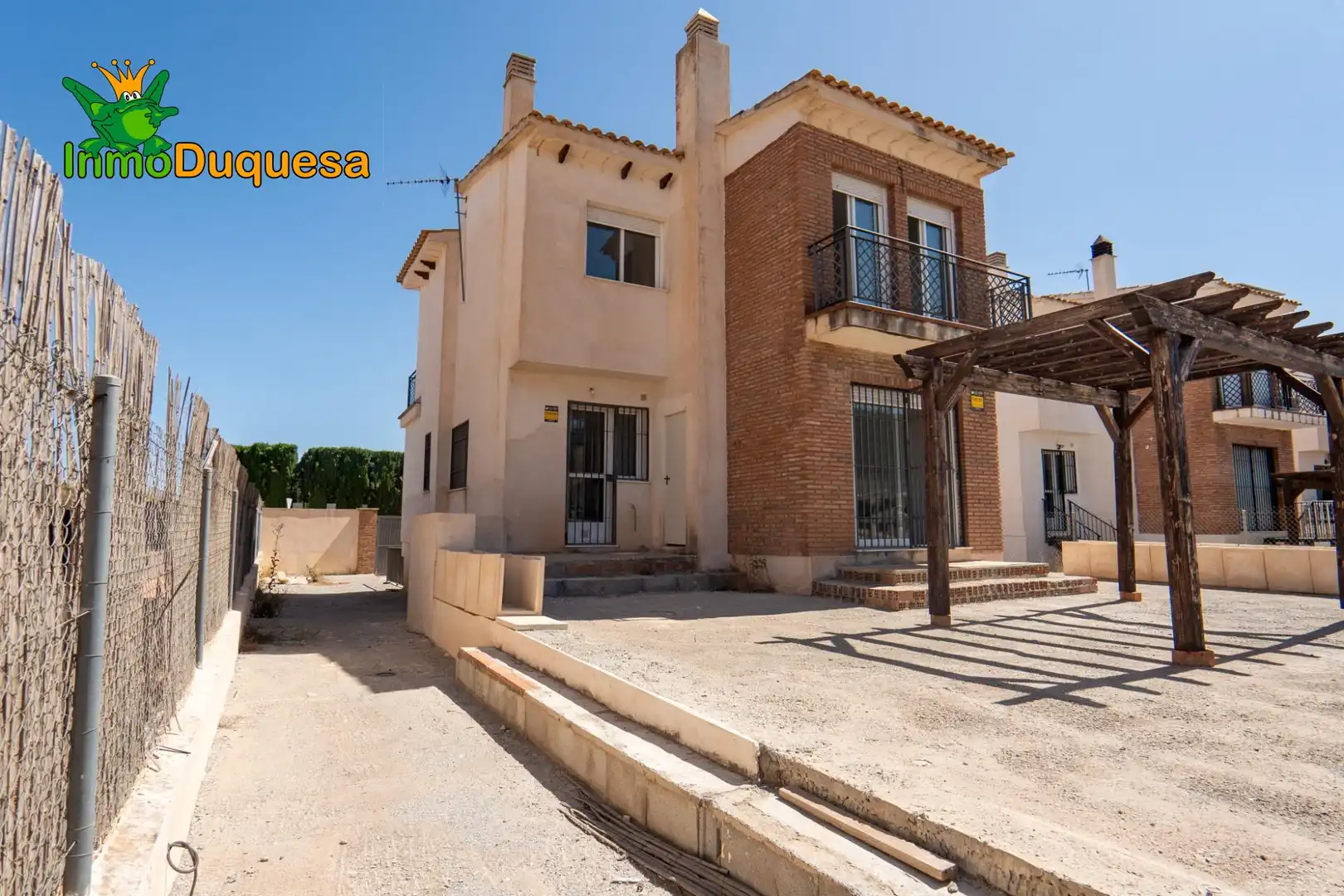 Exterior view of Houses for sale in Dílar  with Heating, Private garden and Terrace