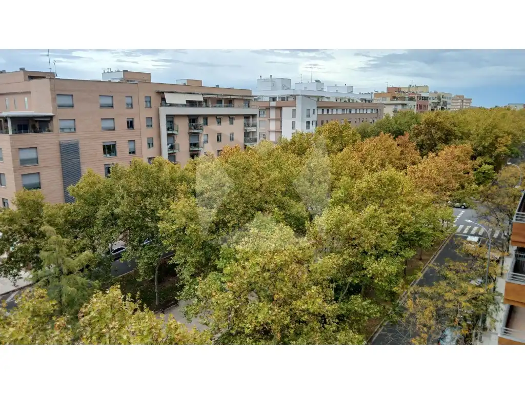 Ático en venta en Paseo Condes de Barcelona, Maria Auxiliadora - Barriada de Llera