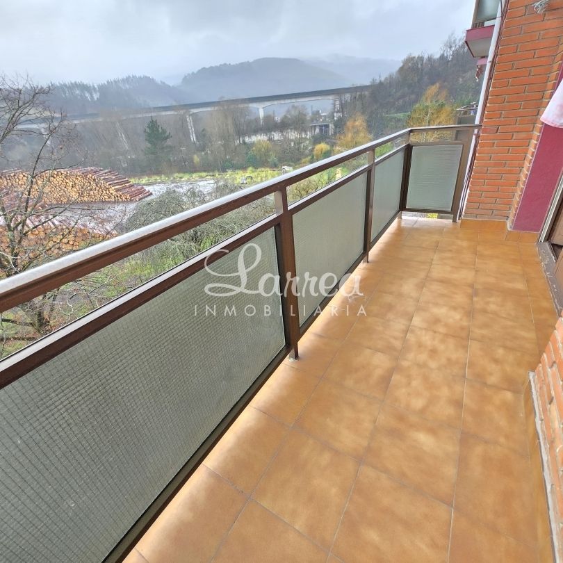 Terrassa de Pis en venda en Amorebieta-Etxano amb Terrassa, Traster i Balcó