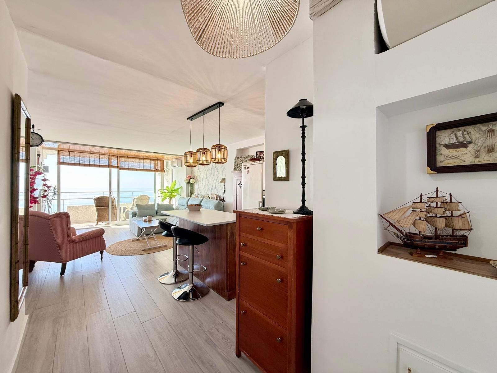 Habitación de Piso en venta en  Almería Capital con Aire acondicionado, Terraza y Piscina comunitaria