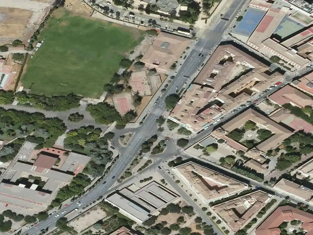 Casa o xalet en venda a CL MIGUEL RUIZ JIMENEZ 4 Pl:00 Pt:44 18213 JUN (G, Centro - Sagrario