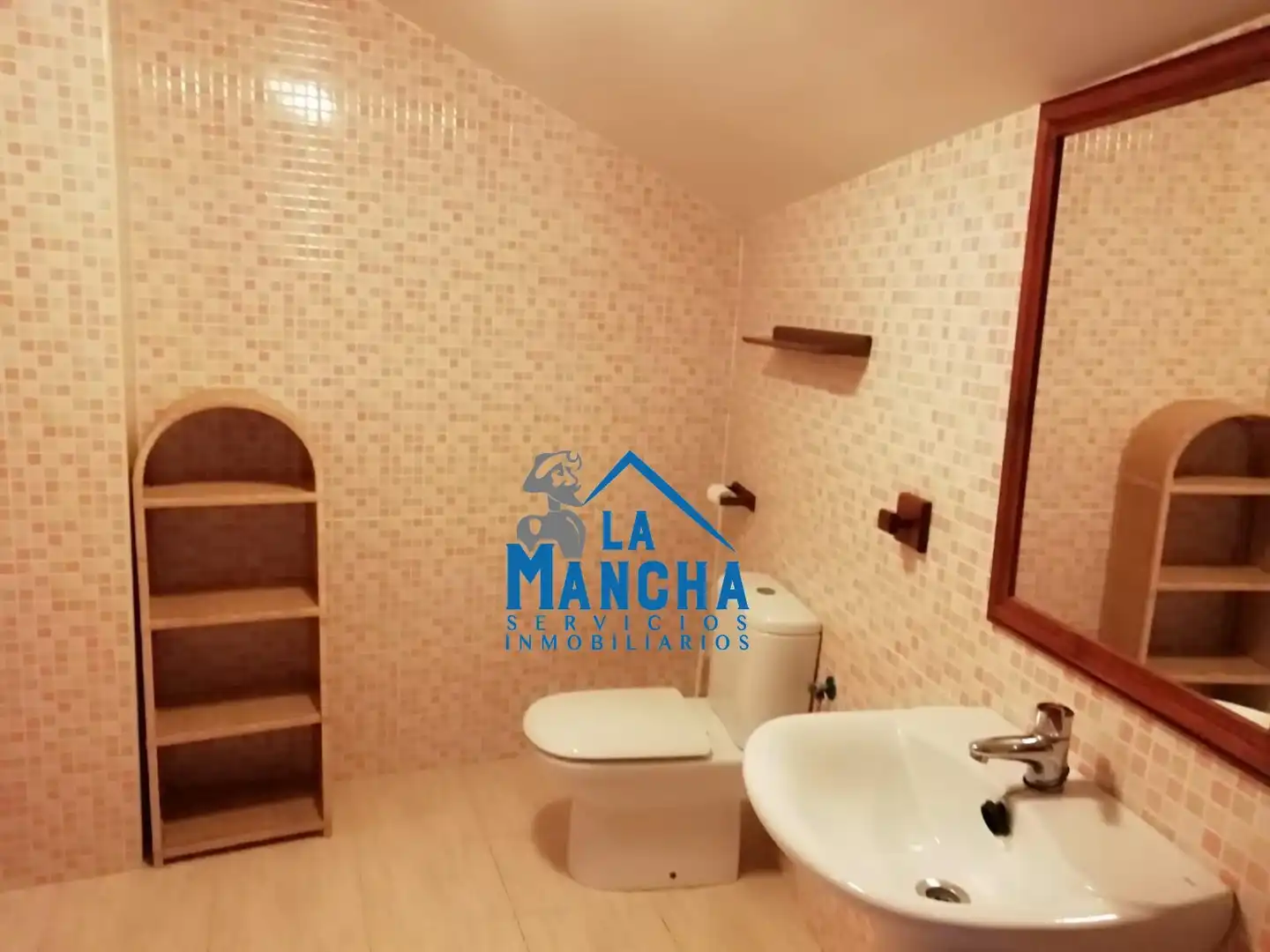 Badezimmer von Dachboden zum Verkauf in Albacete mit Klimaanlage, Heizung und Terrasse
