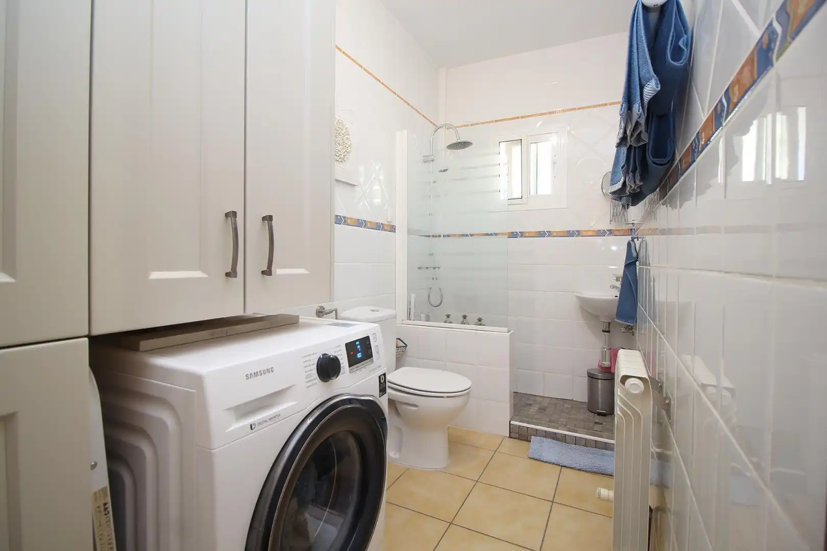 Baño de Casa o chalet en venta en Almogía con Aire acondicionado, Calefacción y Jardín privado