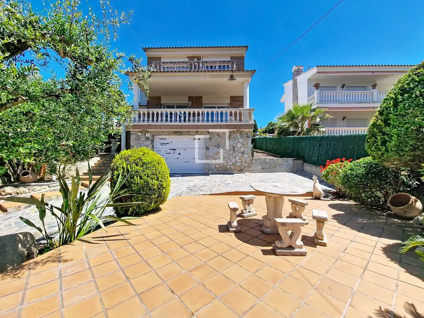 Vista exterior de Casa o chalet de alquiler en Cunit con Aire acondicionado, Calefacción y Jardín privado