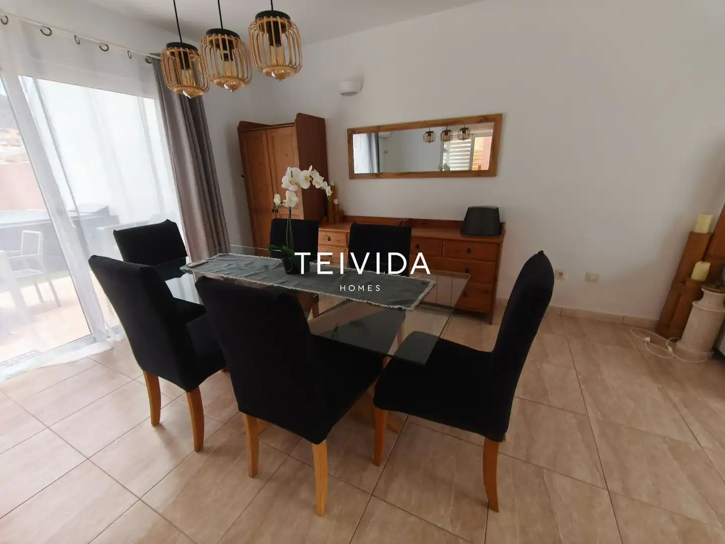 Comedor de Casa adosada en venta en Adeje con Aire acondicionado, Terraza y Trastero