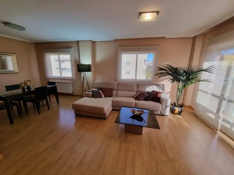 Sala de estar de Piso en venta en Plasencia con Aire acondicionado, Calefacción y Terraza