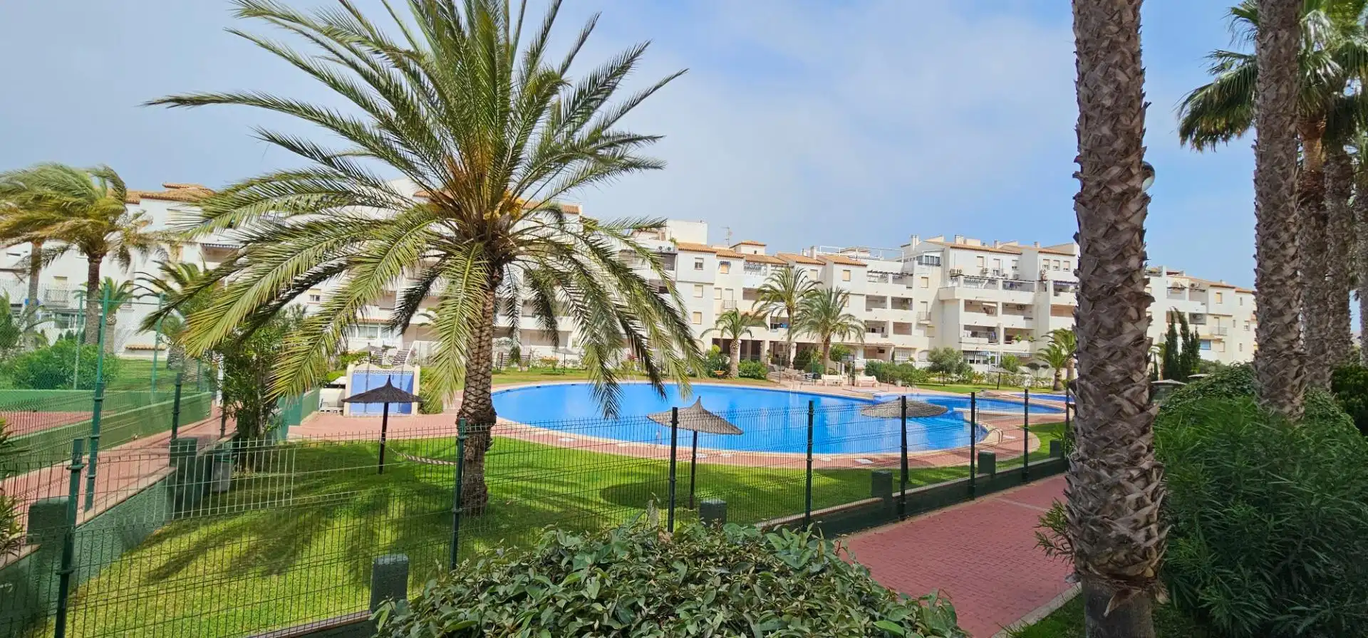 Vista exterior de Apartamento en venta en La Manga del Mar Menor con Calefacción, Jardín privado y Terraza