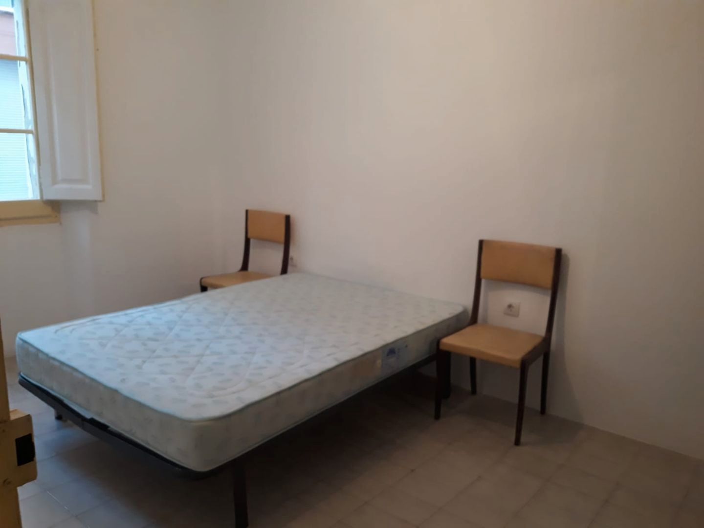 Dormitori de Pis en venda en Reus amb Moblat, Forn i Balcó