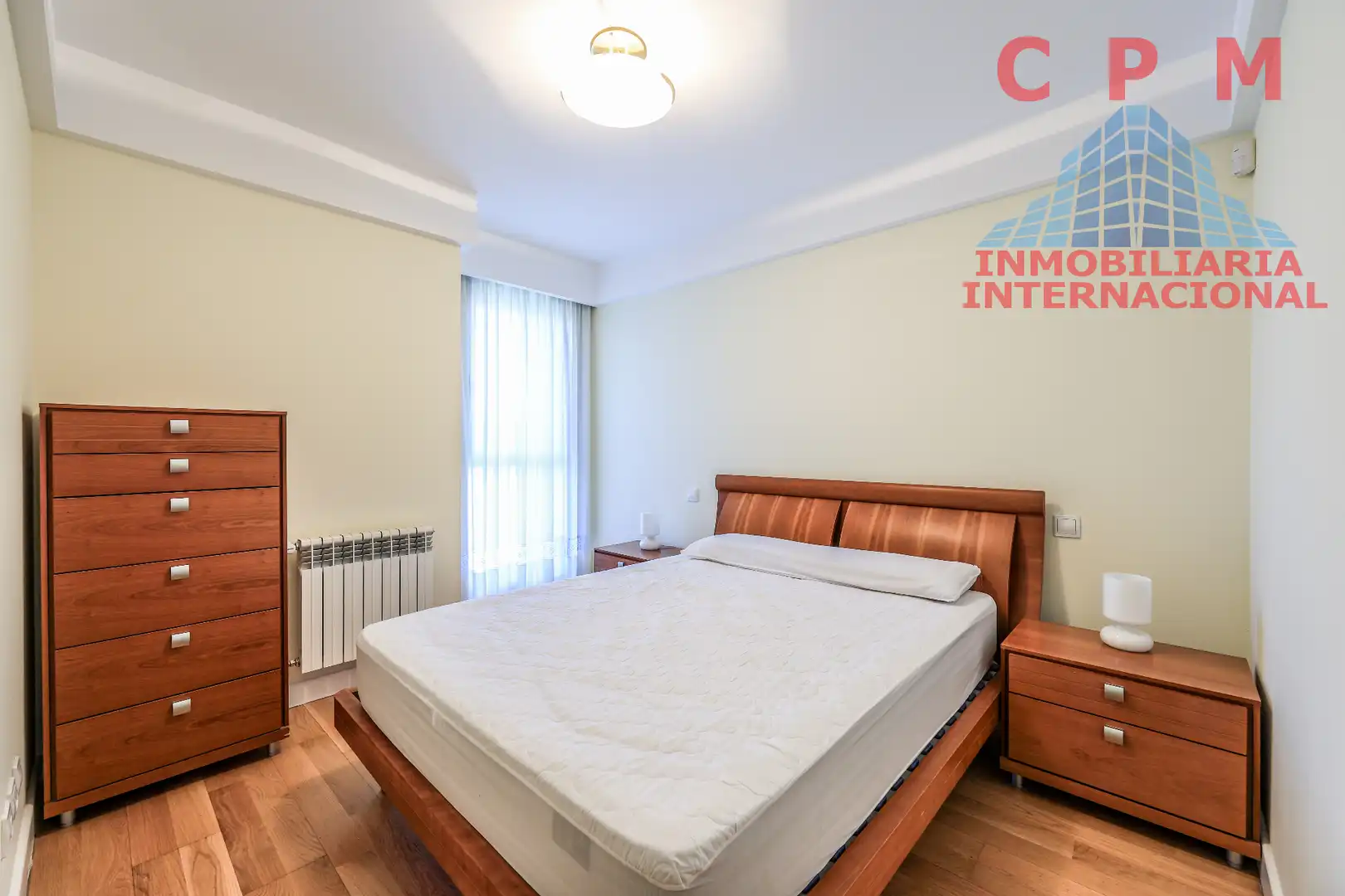 Schlafzimmer von Wohnung zur Miete in Madrid mit Klimaanlage, Heizung und Parkett