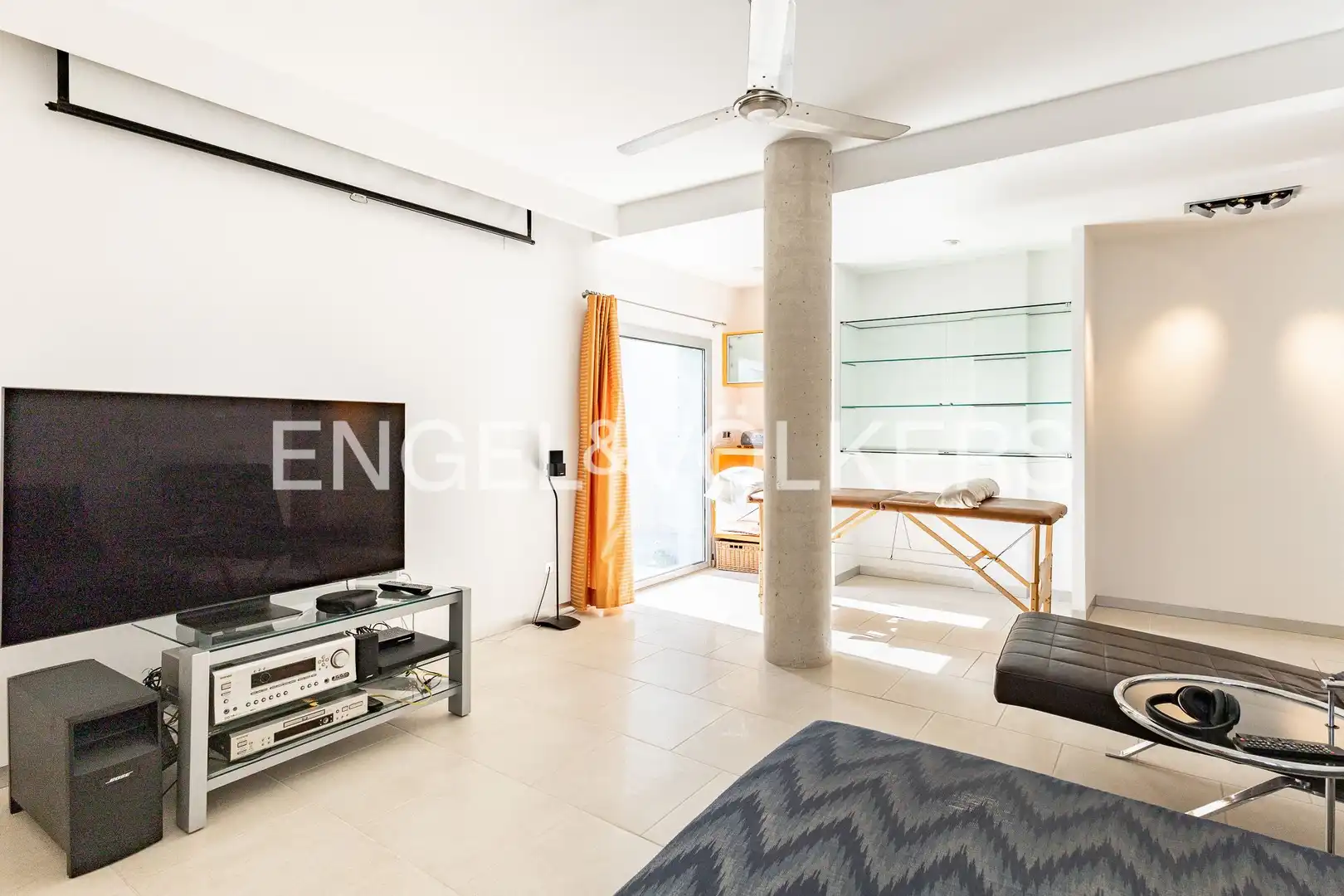 Sala de estar de Casa o chalet en venta en Sant Andreu de Llavaneres con Calefacción, Jardín privado y Parquet