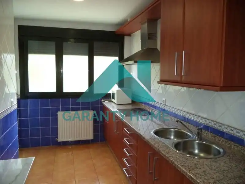 Cocina de Apartamento de alquiler en Cáceres con Aire acondicionado, Calefacción y Terraza