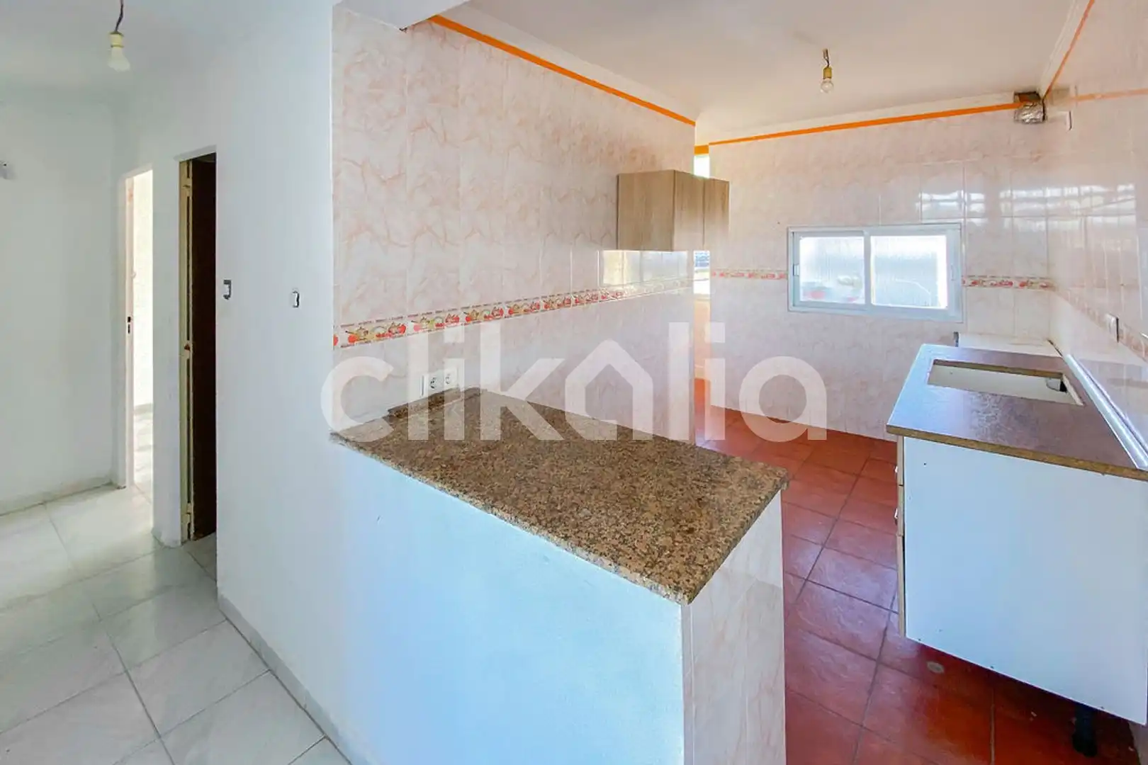 Kitchen of Flat for sale in Algeciras  with Terrace