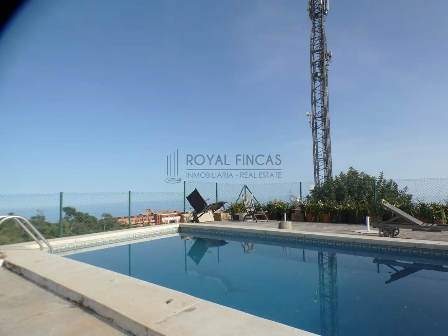 Swimming pool of Country homes for sale in Benalmádena  with Private garden, Terrace and Swimming Pool