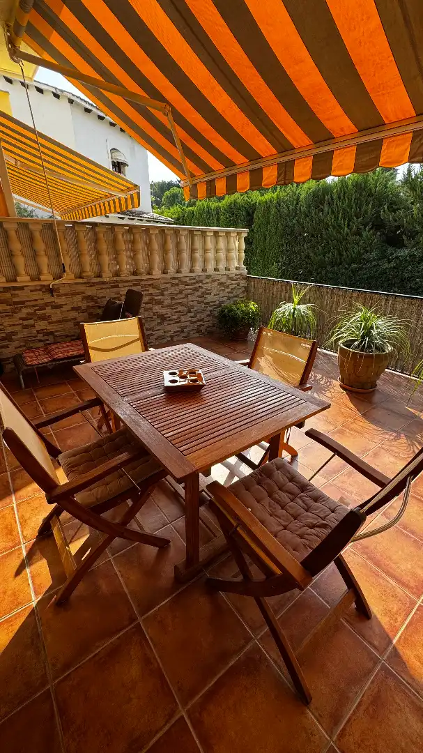 Terrasse von Wohnung zum Verkauf in Roda de Berà mit Klimaanlage, Heizung und Parkett