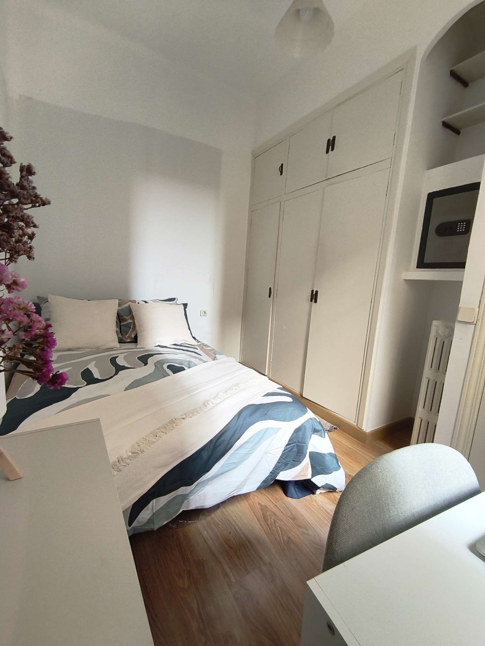 Habitación de Piso para compartir en  Madrid Capital con Aire acondicionado, Calefacción y Terraza