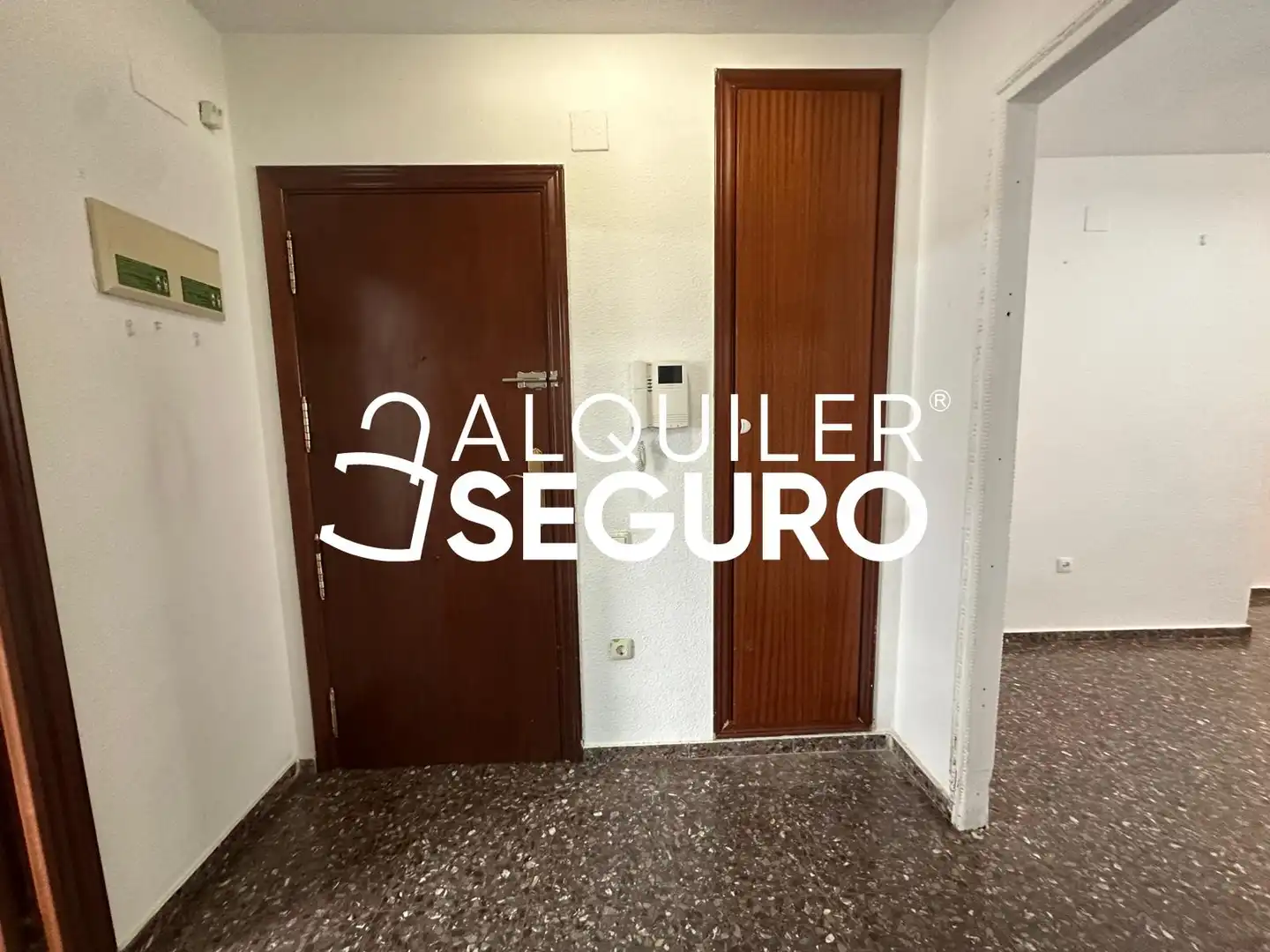 Attic for rent in Mislata  with Air Conditioner and Terrace