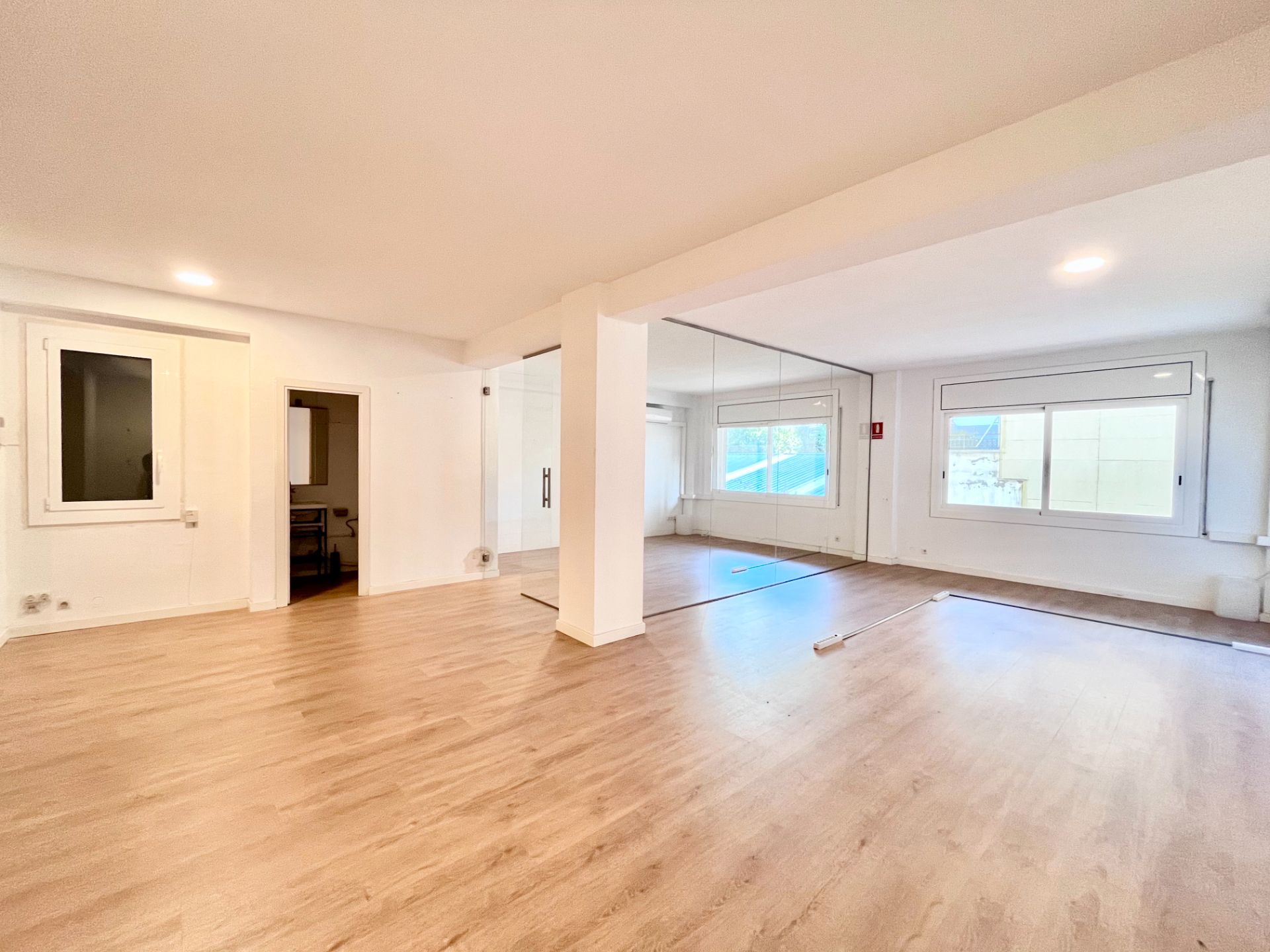 Oficina de lloguer en  Barcelona Capital amb Aire condicionat i Calefacció