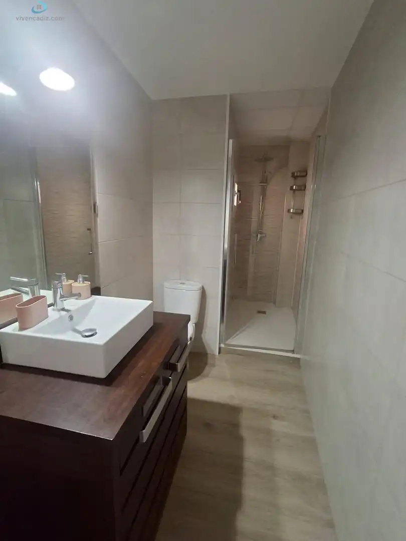 Baño de Piso en venta en Cádiz