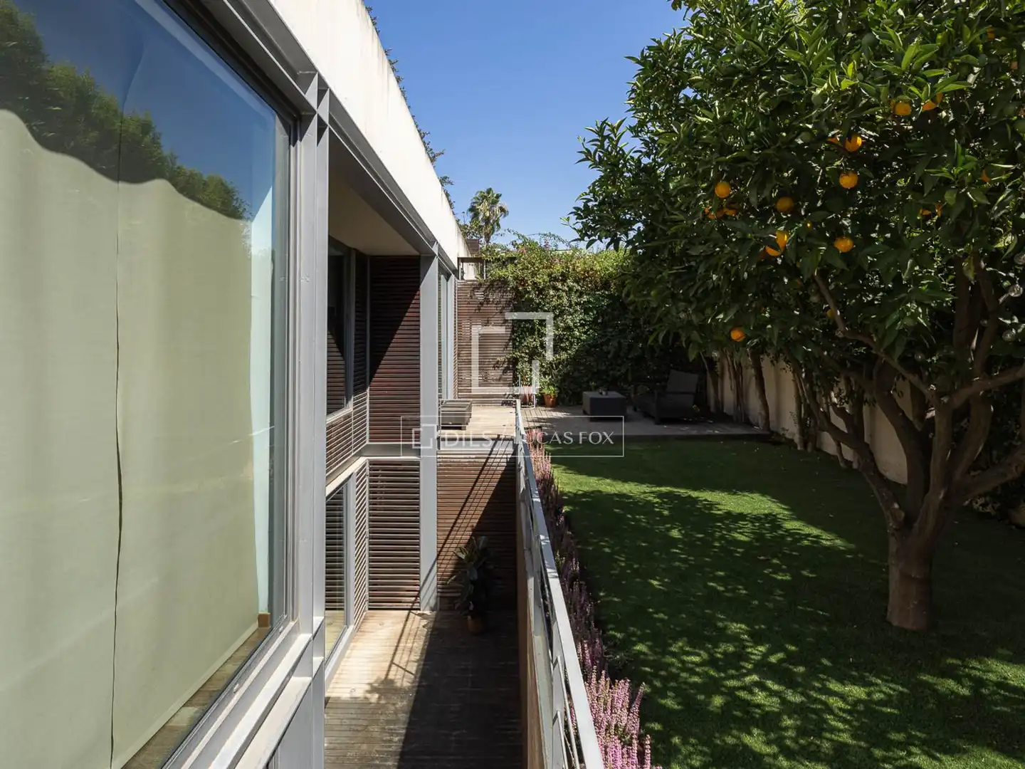 Terrassa de Casa o xalet en venda en Barcelona amb Aire condicionat, Calefacció i Jardí privat
