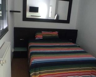 Bedroom of Flat to share in  Madrid Capital  with Air Conditioner and Terrace