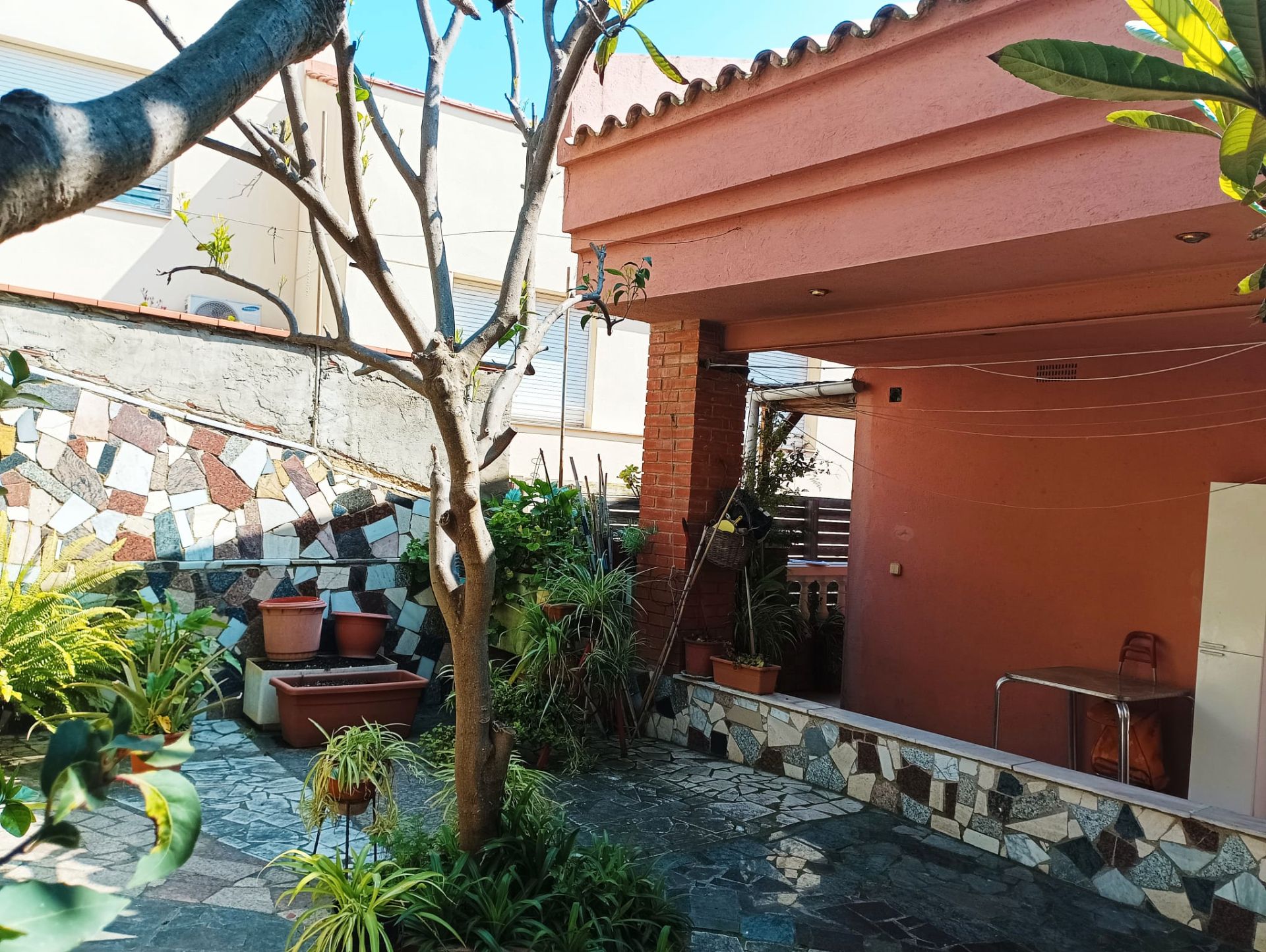 Jardí de Casa adosada en venda en Santa Coloma de Gramenet amb Jardí privat i Terrassa