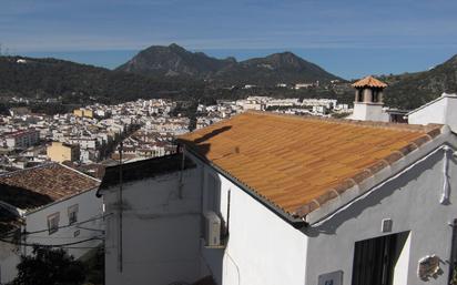 Vista exterior de Finca rústica en venda en Ubrique amb Aire condicionat, Terrassa i Moblat