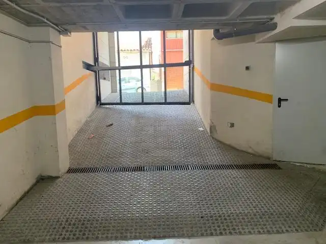 Einzelparkplatz zur Miete in d'Anselm Clavé, imagen 4