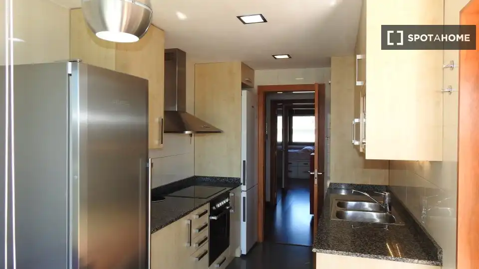 Habitación en Port Forum