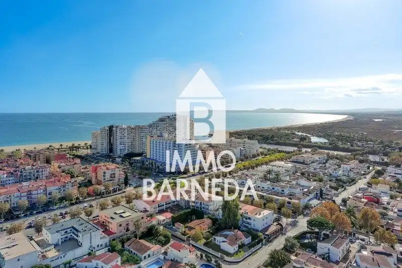 Casa o chalet en venta en Requesens, 125, Requesens