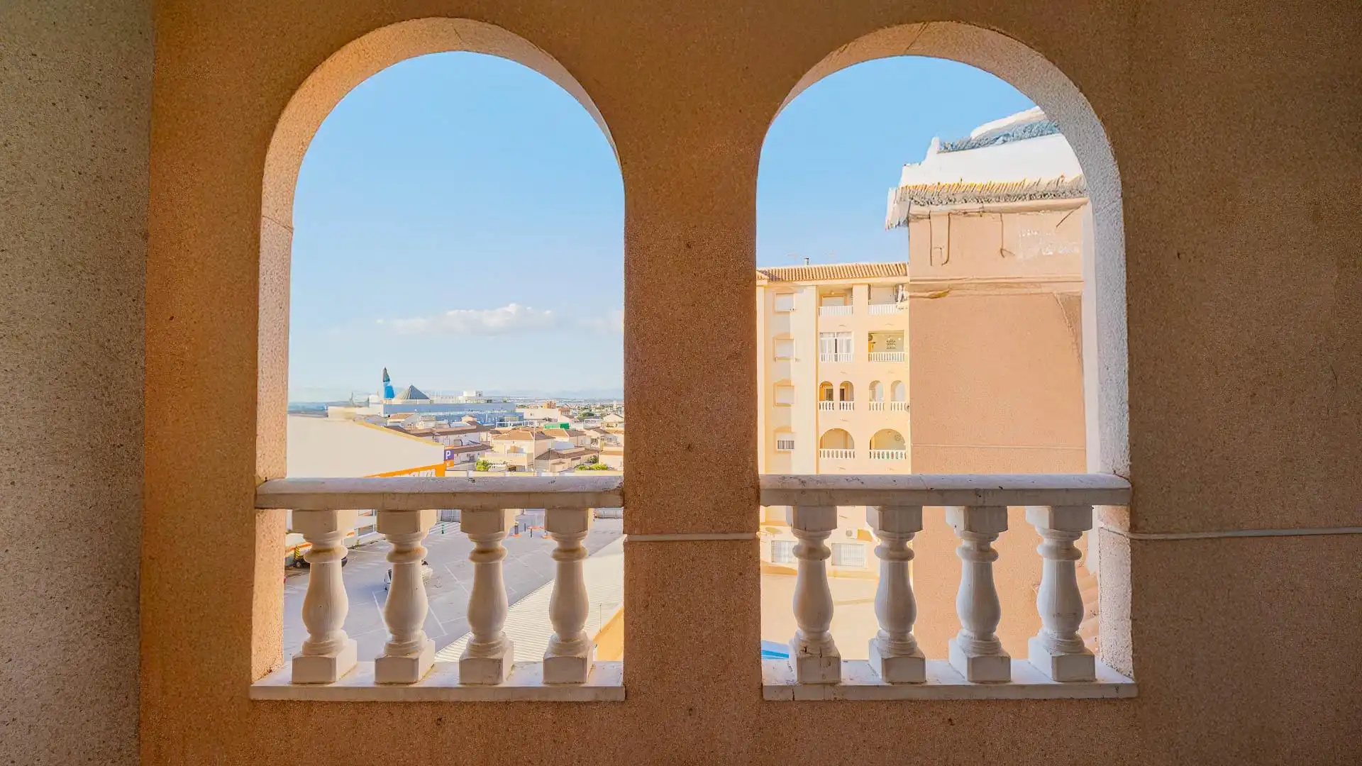 Terraza de Apartamento en venta en Torrevieja con Terraza y Piscina comunitaria