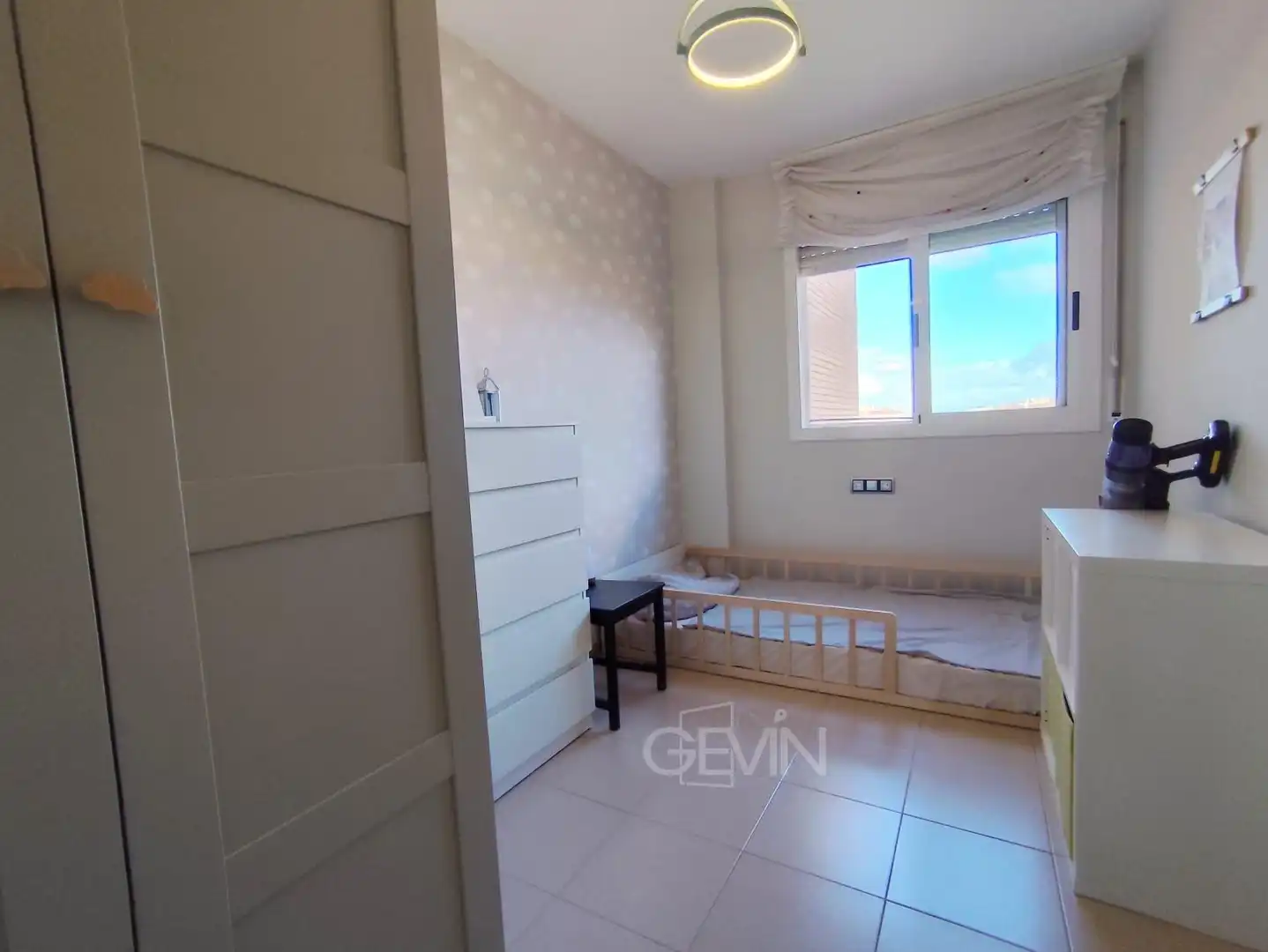 Habitación de Piso en venta en Santa Perpètua de Mogoda con Aire acondicionado, Trastero y Balcón