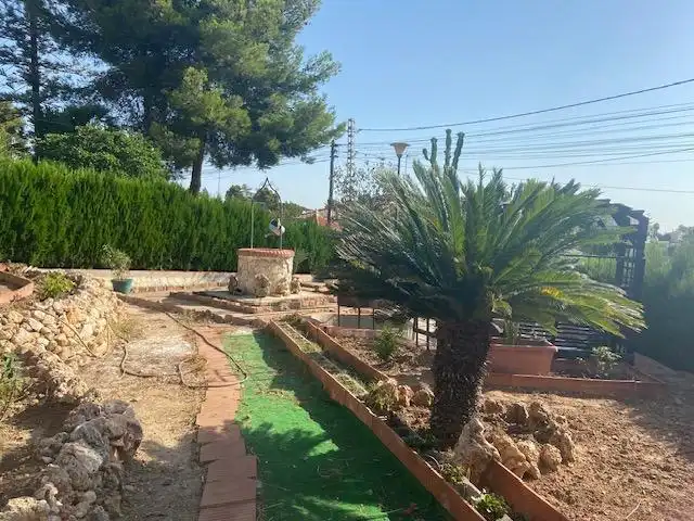 Jardín de Casa o chalet en venta en Chiva con Calefacción, Jardín privado y Piscina