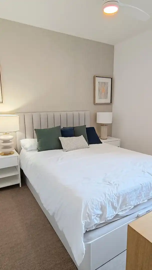 Habitación de Casa adosada en venta en Valencia con Calefacción y Trastero