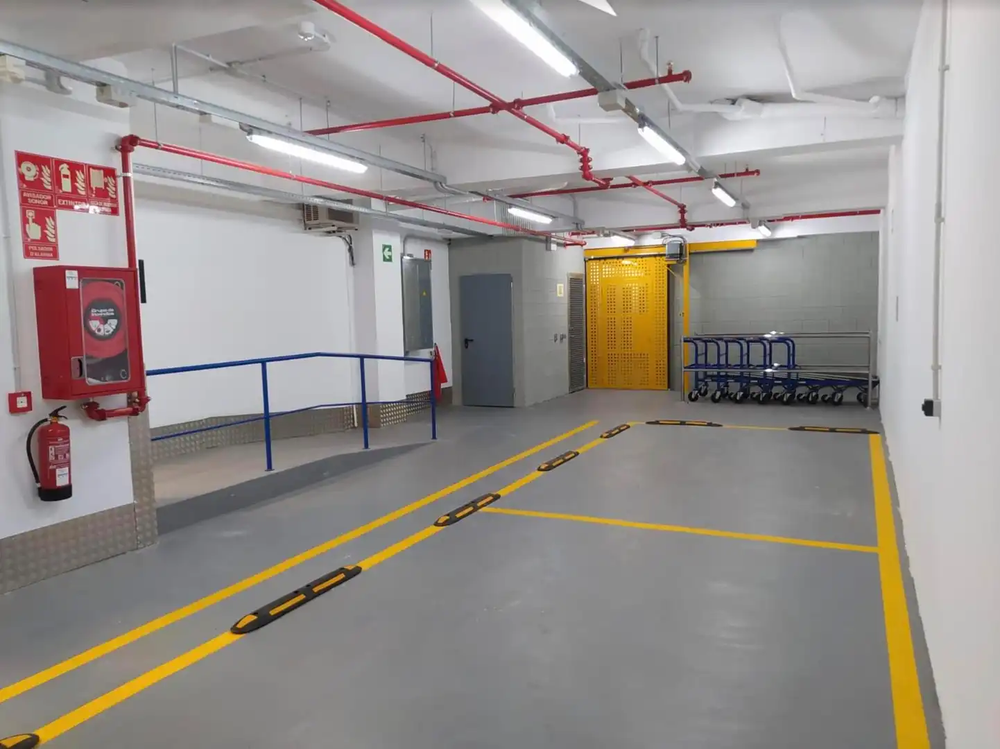 Parking of Storage room for rent in Barcelona  with Alarm
