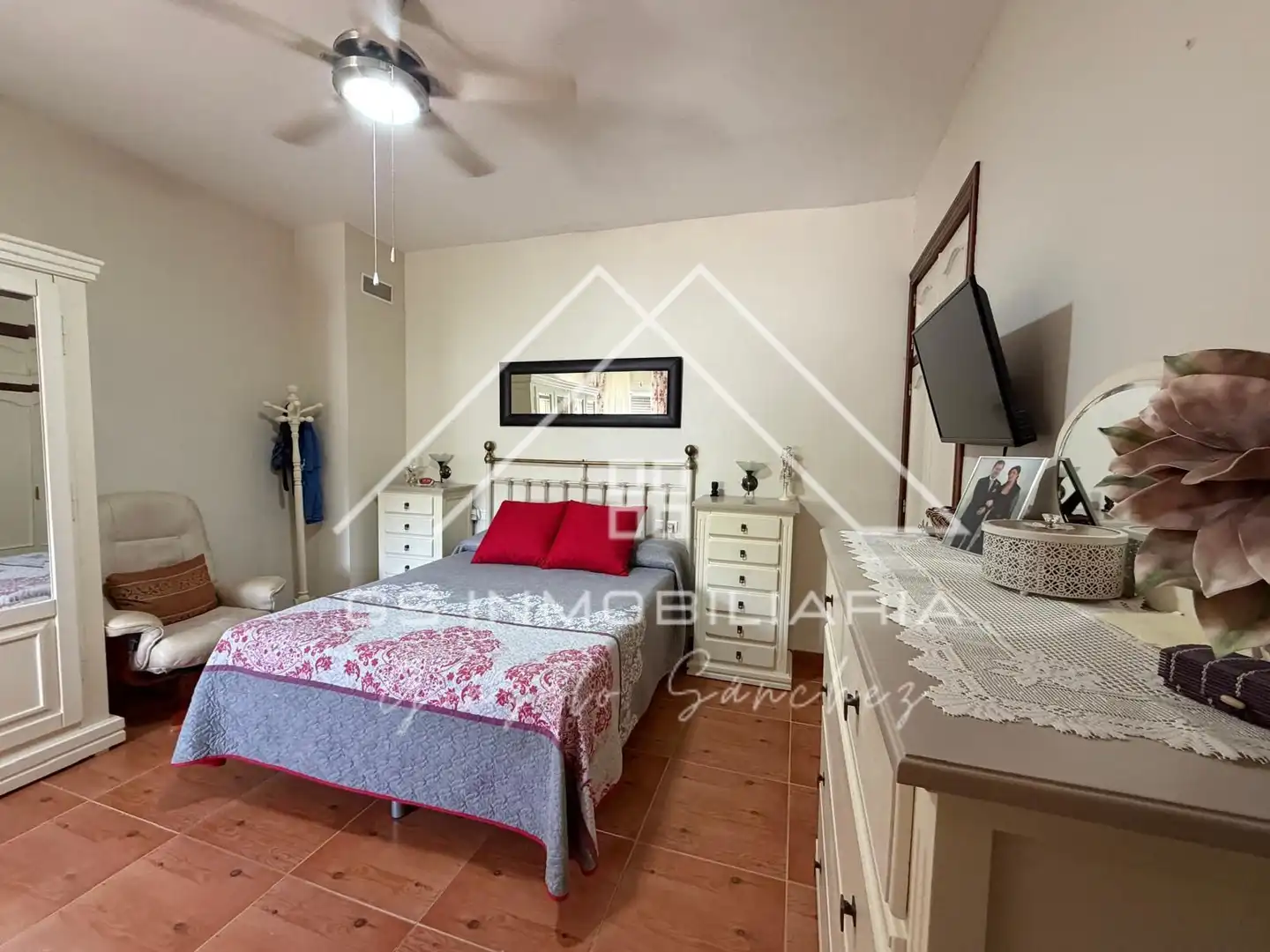Dormitori de Casa o xalet en venda en Lucena