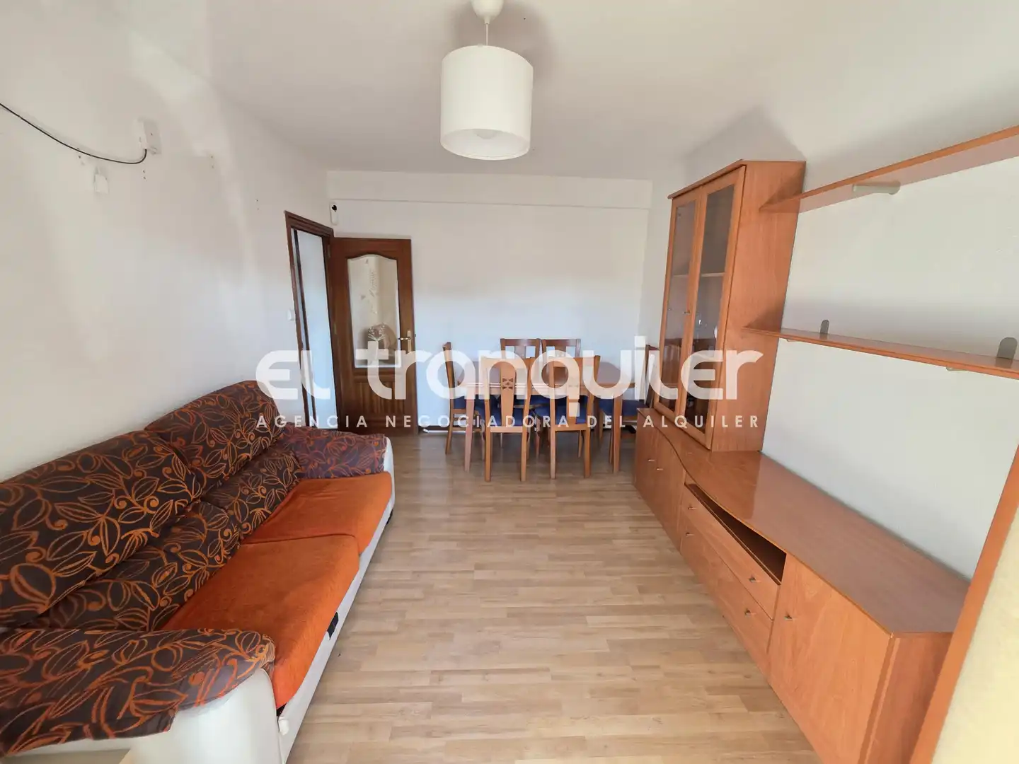 Living room of Flat for rent in Madrid  with Air Conditioner, Terrace and Furnished