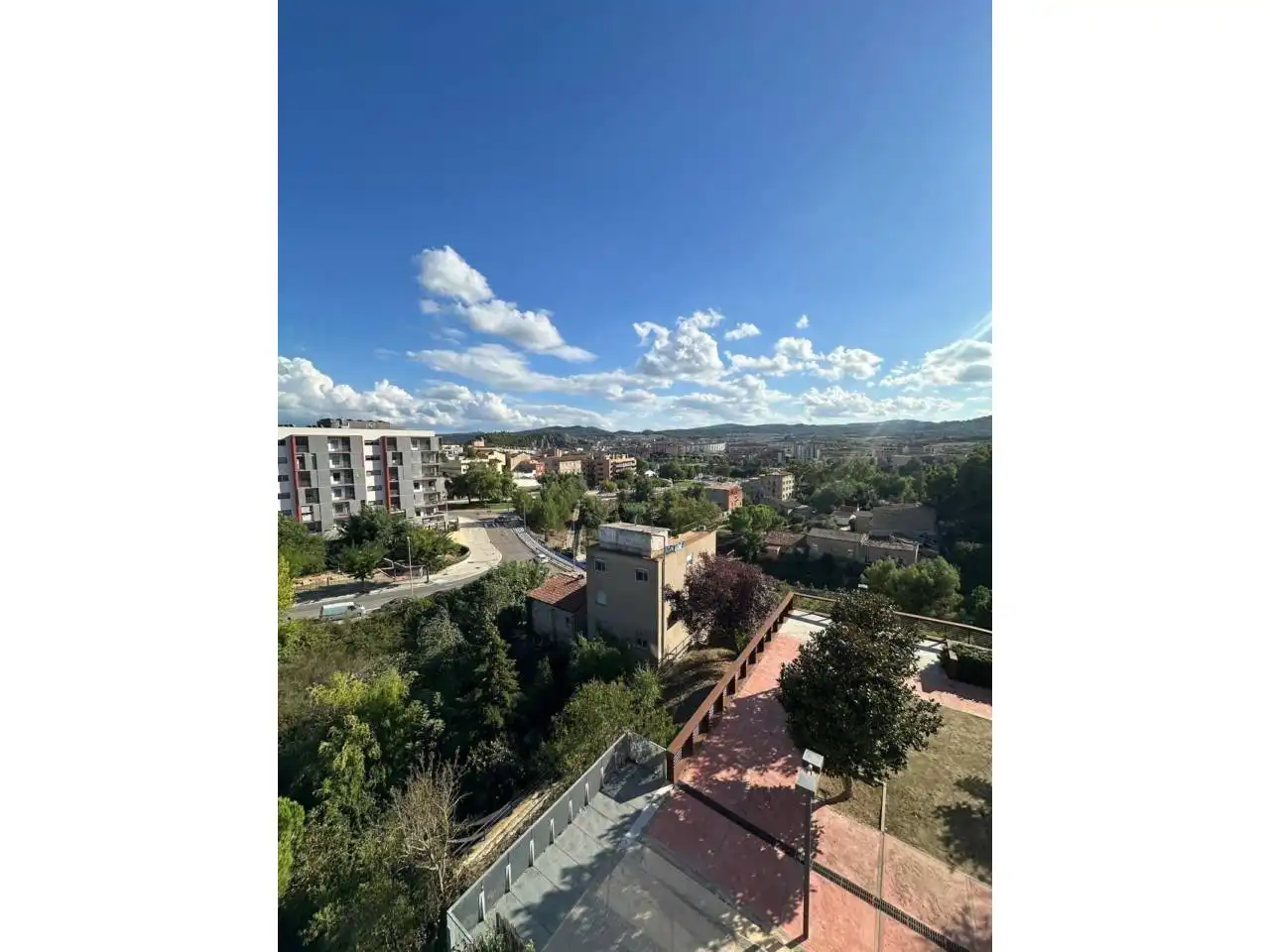 Außenansicht von Maisonette zum Verkauf in Igualada mit Heizung, Terrasse und Abstellraum