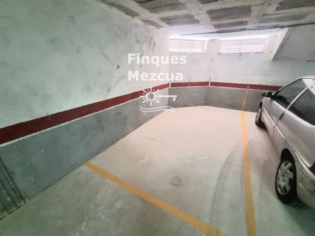 Garaje en Venta en Centre