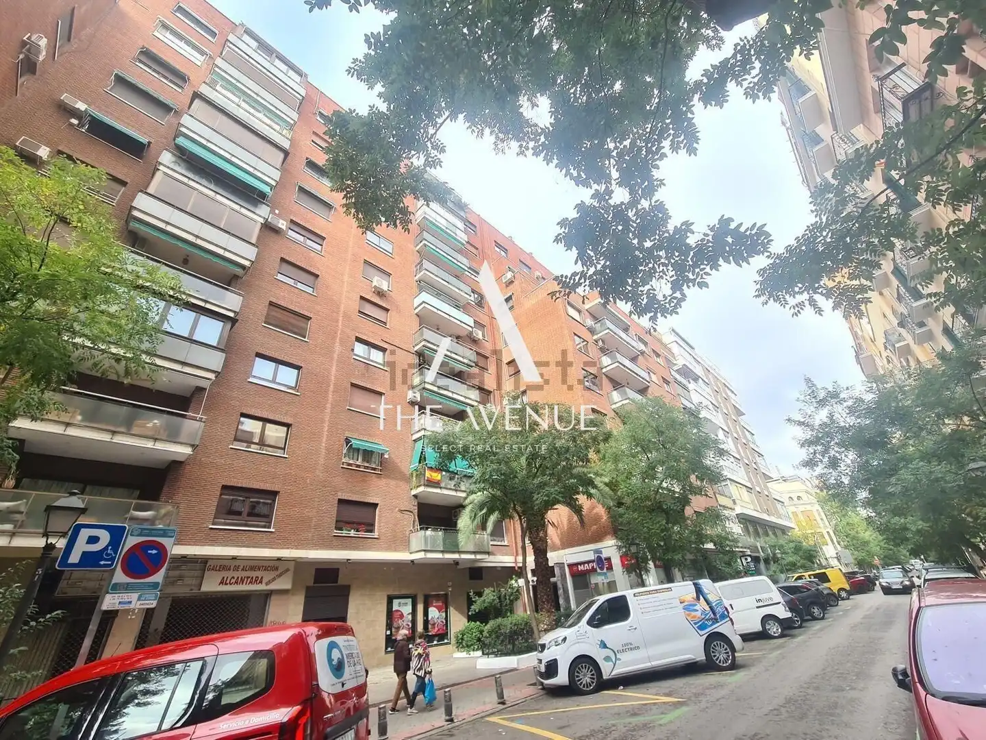 Vista exterior de Estudio en venta en Madrid con Aire acondicionado, Calefacción y Amueblado