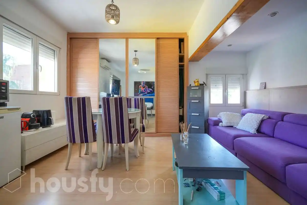 Sala d'estar de Casa o xalet en venda en Pozuelo de Alarcón amb Aire condicionat, Calefacció i Jardí privat