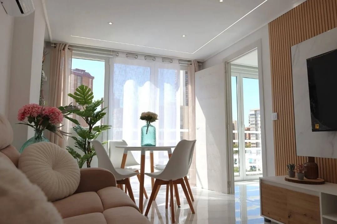 Living room of Apartment for sale in Benidorm  with Furnished