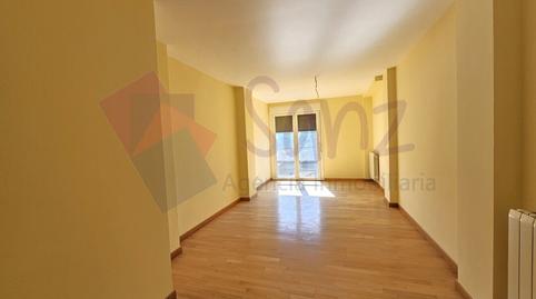 Foto 3 de Piso en venta en Travesía Estrecha, Ribafrecha, La Rioja
