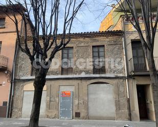 Exterior view of House or chalet for sale in Manlleu