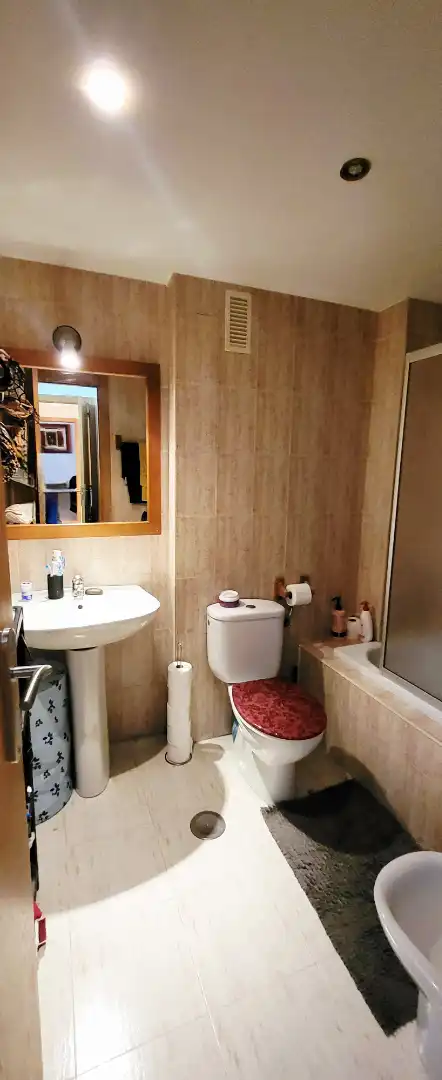 Bathroom of Flat for sale in Valdemoro  with Air Conditioner, Heating and Private garden