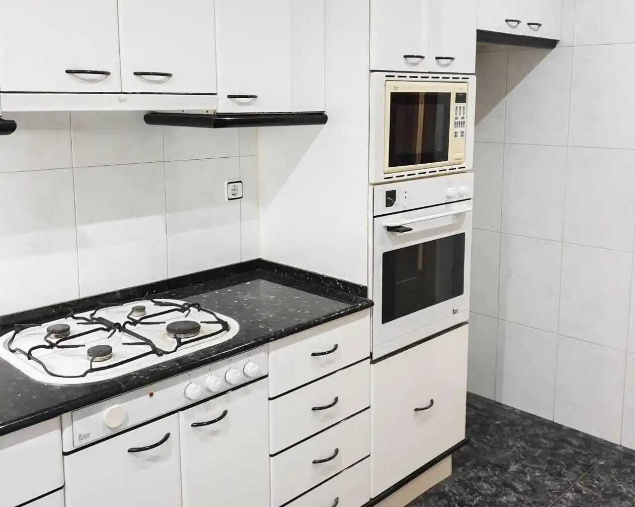 Cuina de Pis en venda en Sabadell amb Calefacció i Terrassa