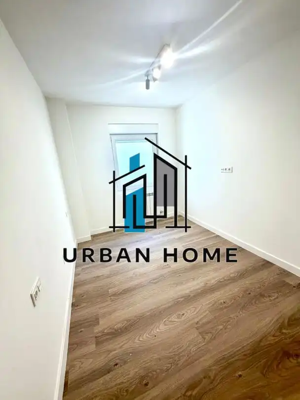 Exterior view of Flat for sale in León Capital   with Heating, Parquet flooring and Storage room