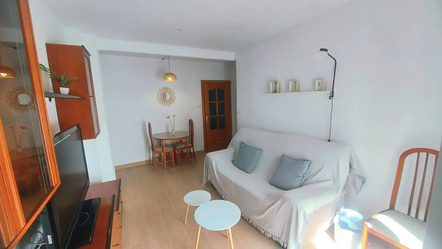 Sala de estar de Piso en venta en Jaén con Aire acondicionado, Calefacción y Amueblado