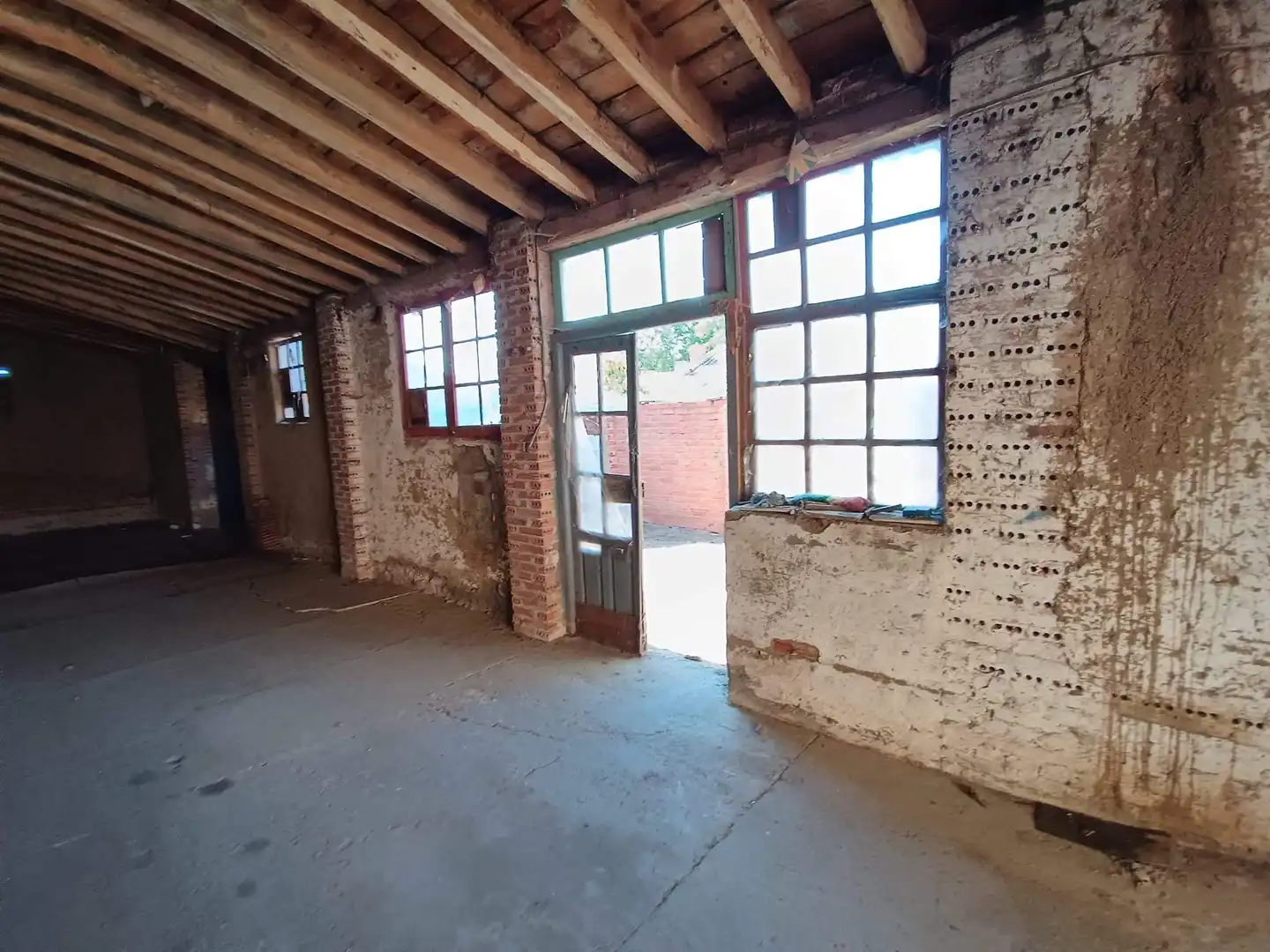 Business premises for sale in Valencia de Don Juan, imagen 3